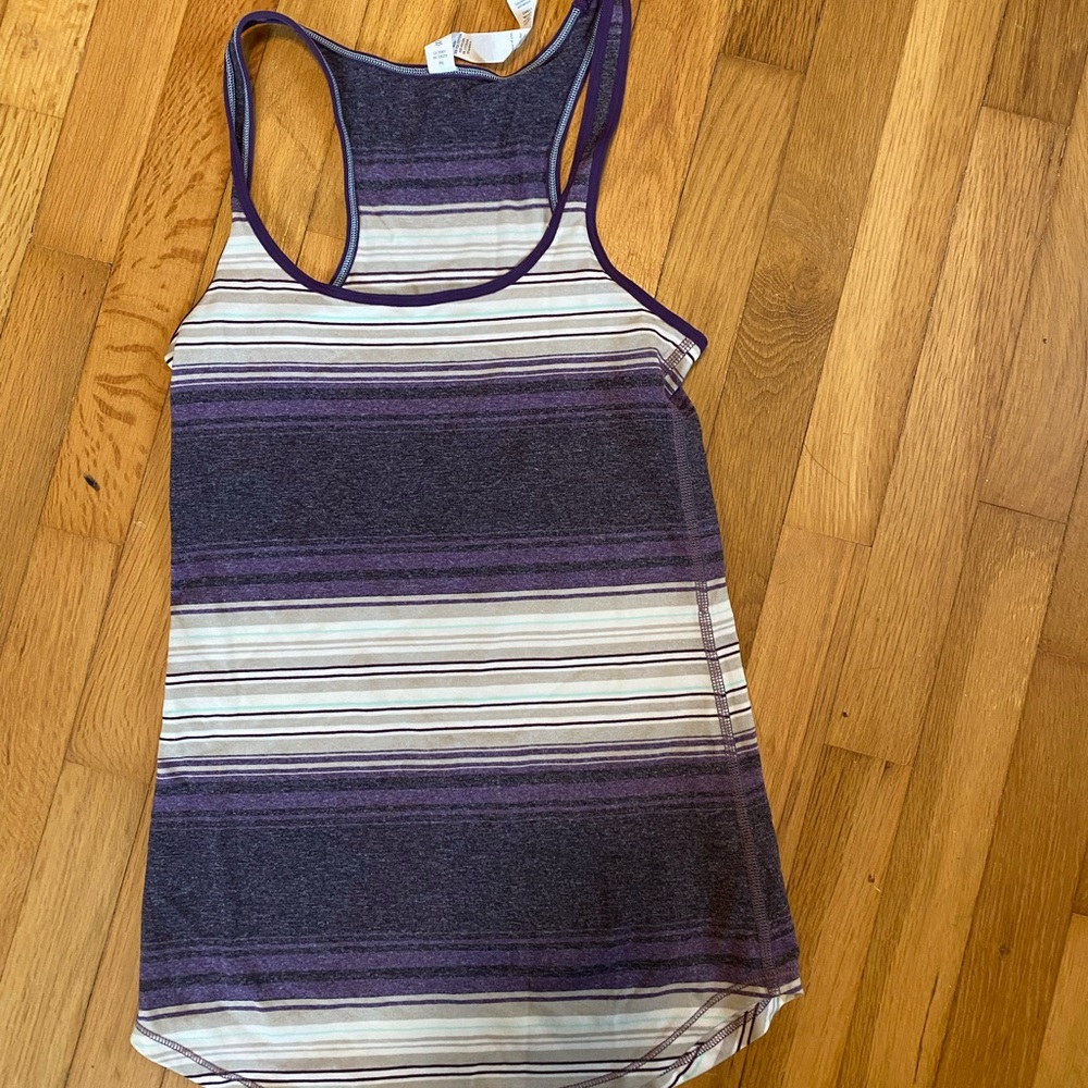Lululemon tank